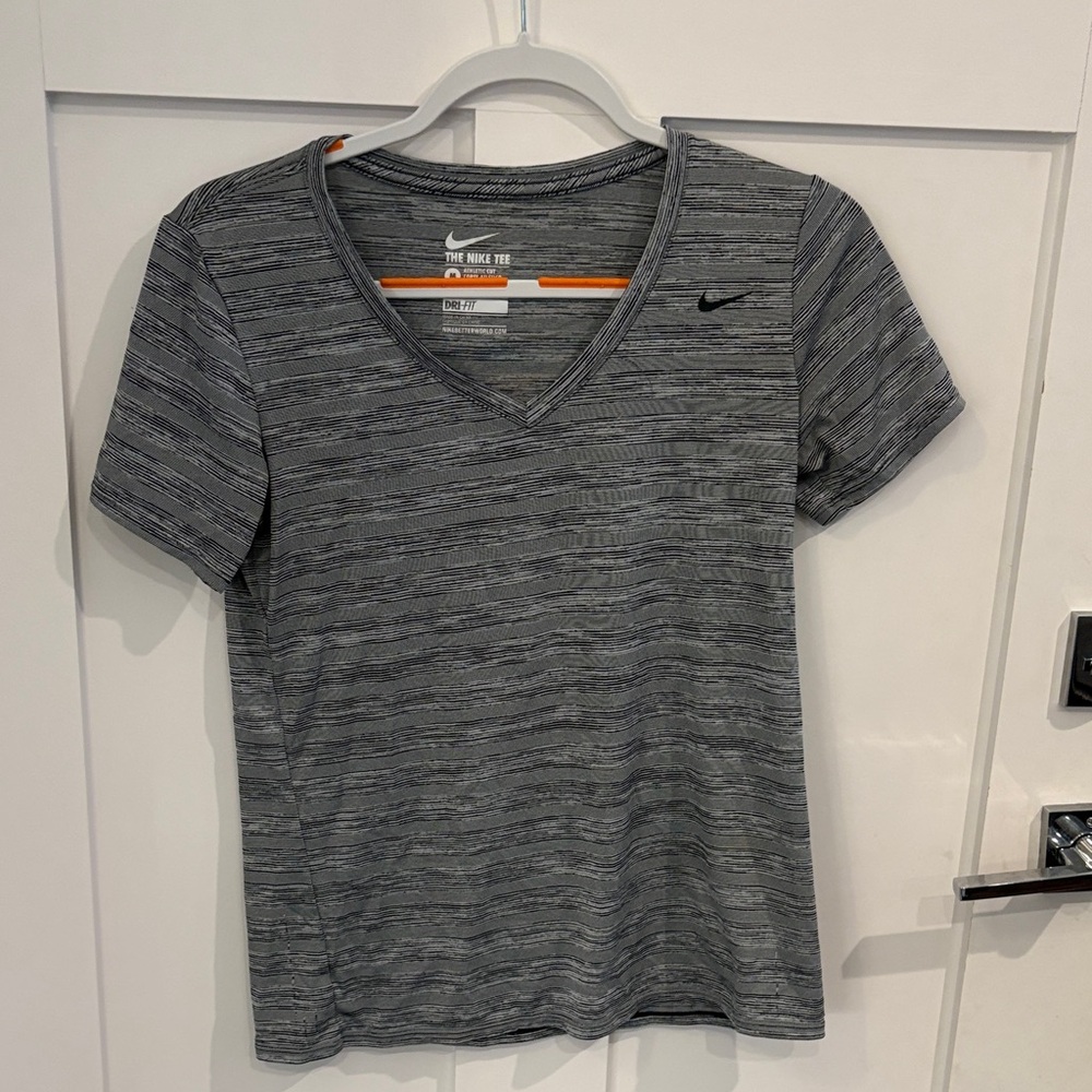Nike Women's Heathered Black V-Neck Tee